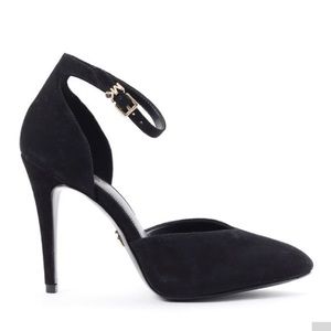 Gorgeous Elysia Suede Pumps by Michael Kors NWT